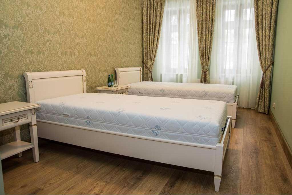 Palac Mysleta Uzdowo Cameră foto
